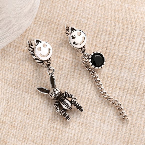 Jewelry - Asymmetric Smiling Face Rabbit Earrings
